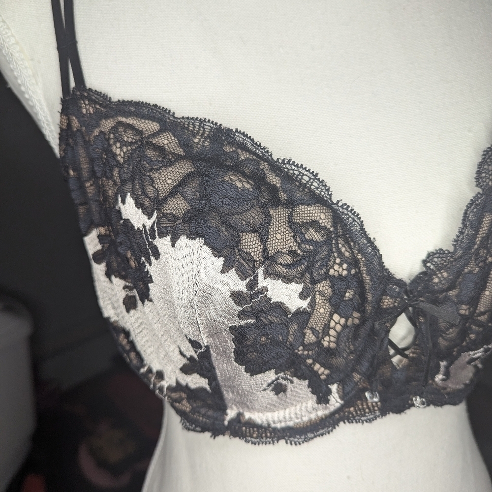 Victoria's secret mesh bralette size woman's 36DD - Picture 2 of 7